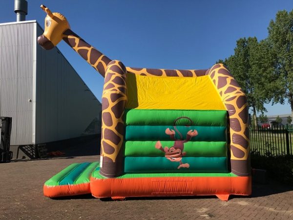Bouncing house giraffe with roof