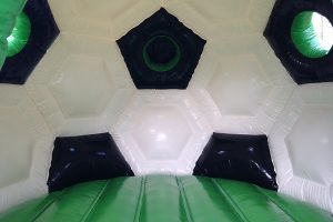 Bouncer standard soccer with roof
