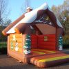 Bouncer standard winter house with roof