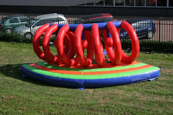 Inflatable survival track