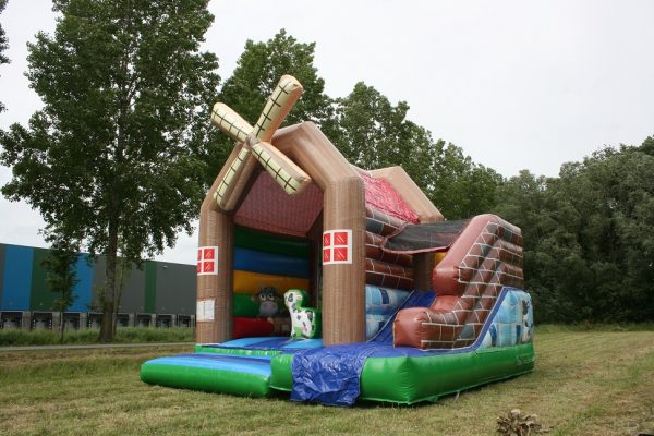 Bouncy castle farm Jump Factory