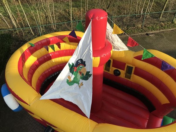 Buy customized bouncy castle