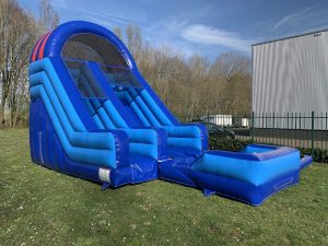 Slide with pool Jump Factory