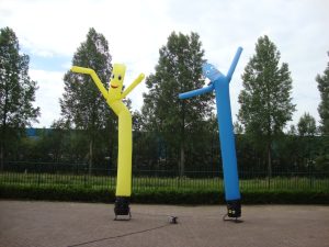 Sky dancers kopen jump factory (2)