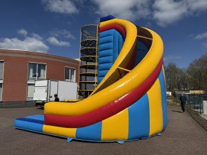 Custom-Made Combi Action Slide 2